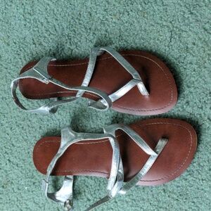 Strappy sandal